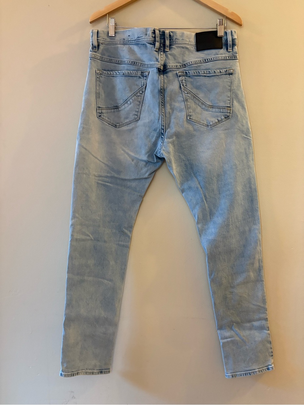 Empyre Verge, skateboard, Light Wash Tapered Skinny Jeans Men’s Size 34.